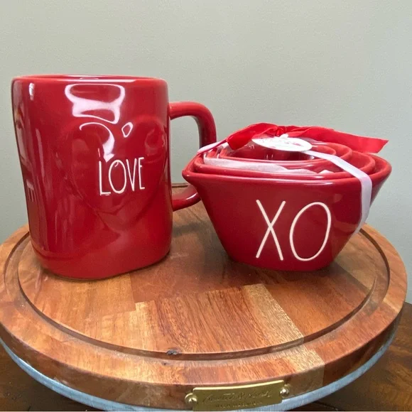 RAE DUNN 3D Heart Mug & Heart Measuring Cups Set - Picture 4 of 11